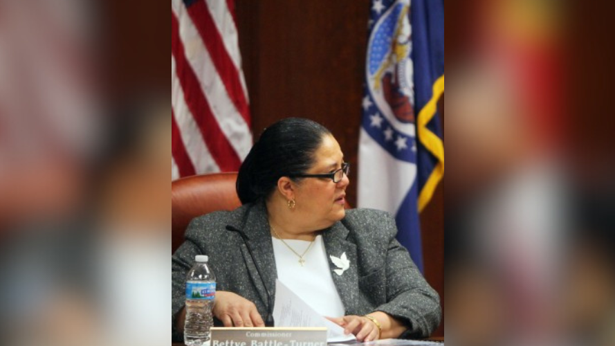 Another resignation hits key panel as St. Louis mayor seeks to fire personnel director